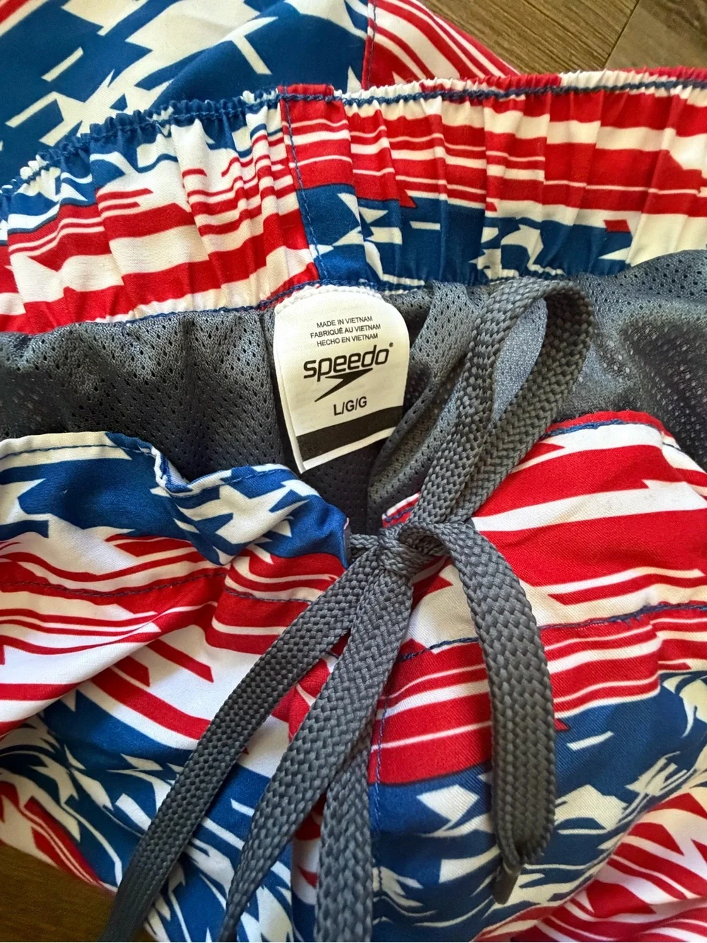Men's USA Flag Graphic Print Swim Trunks (Size L)